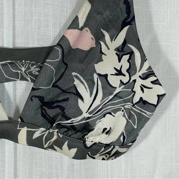 Athleta Aqualuxe Wildflower Plunge Floral Bikini Top - Picture 4 of 8